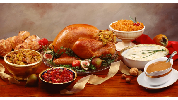 turkey dinner table images